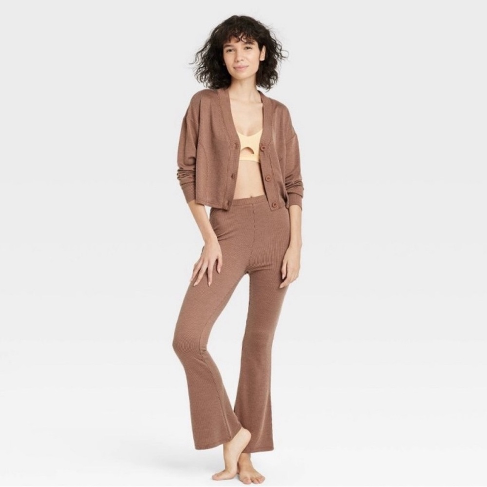 Colsie Brown Ribbed Lounge Set